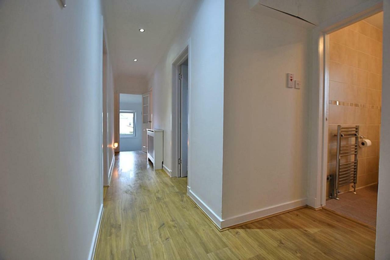 12 Lochiel Road Apartment Форт Уилям Екстериор снимка