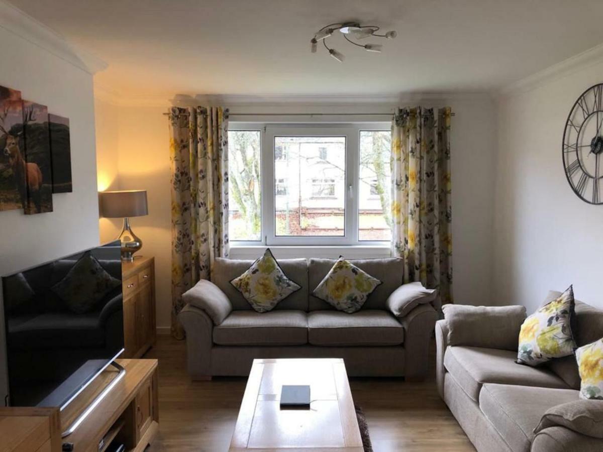 12 Lochiel Road Apartment Форт Уилям Екстериор снимка